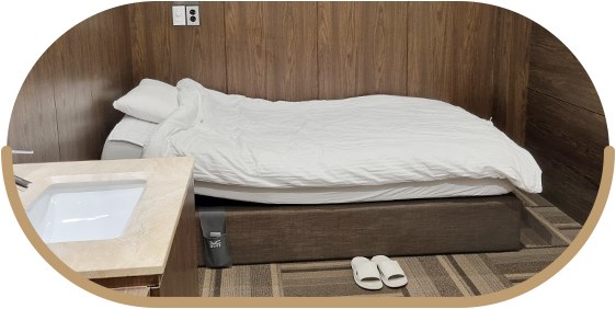 깨끗하고 안락한 침구류 구비
